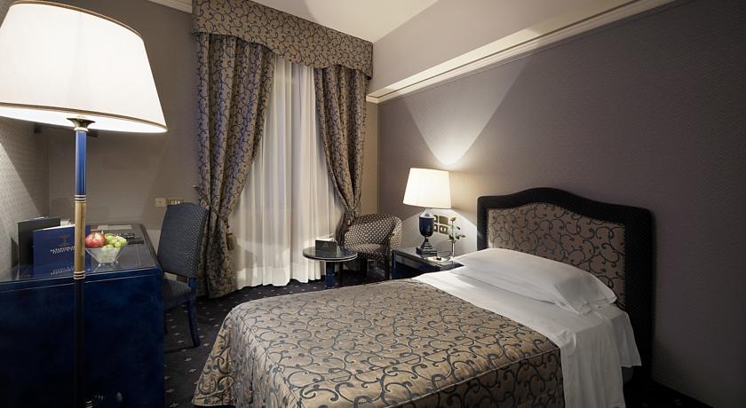 hotel-img