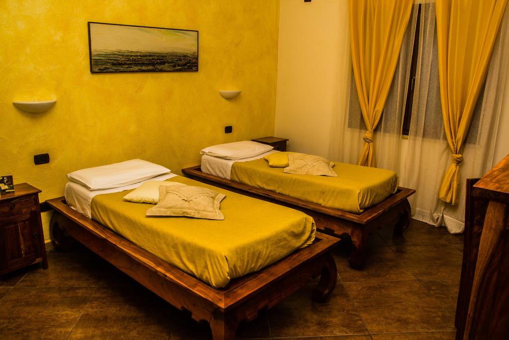 hotel-img