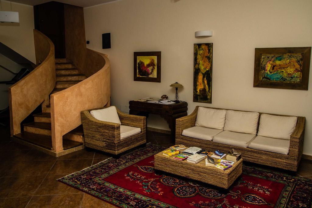 hotel-img