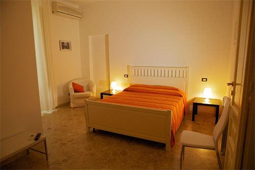 hotel-img